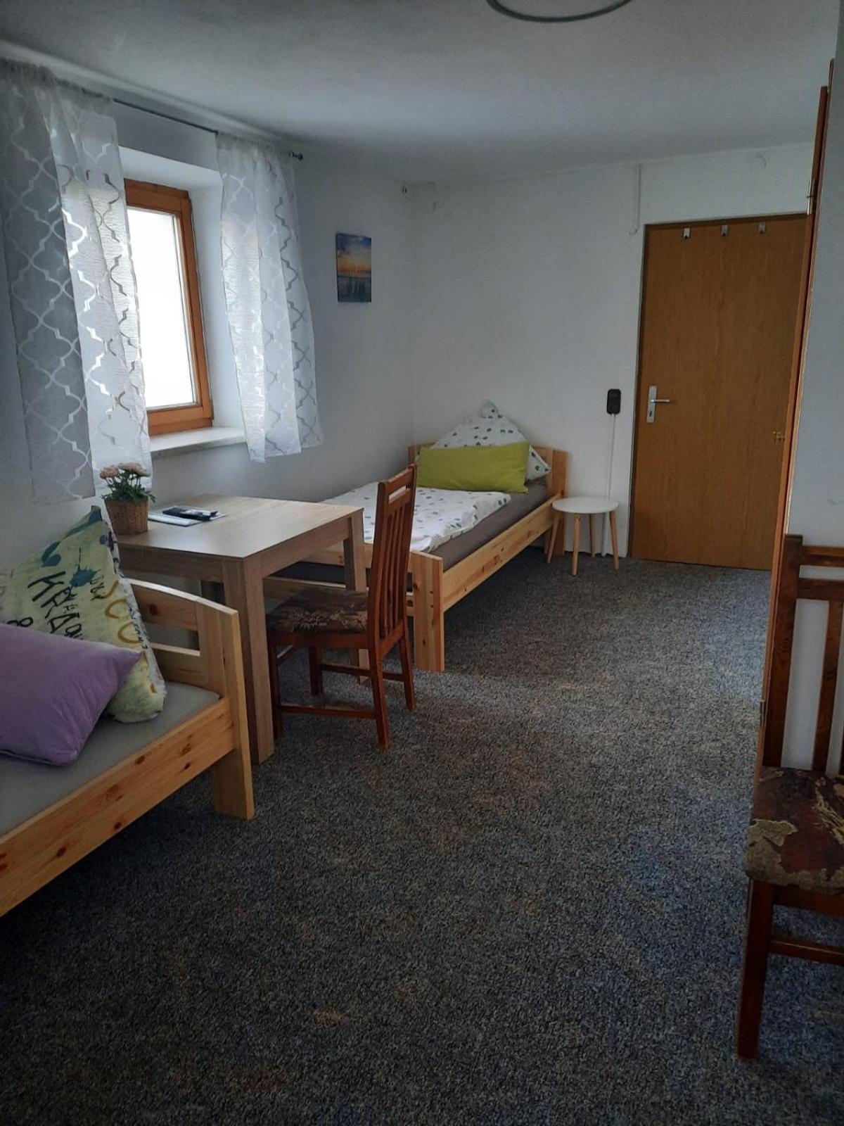 Karolingerweg Hotel Lauterhofen Buitenkant foto