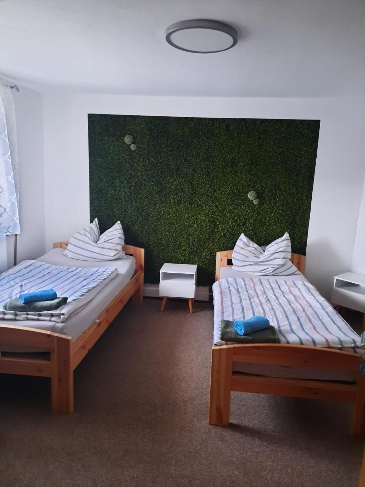 Karolingerweg Hotel Lauterhofen Buitenkant foto