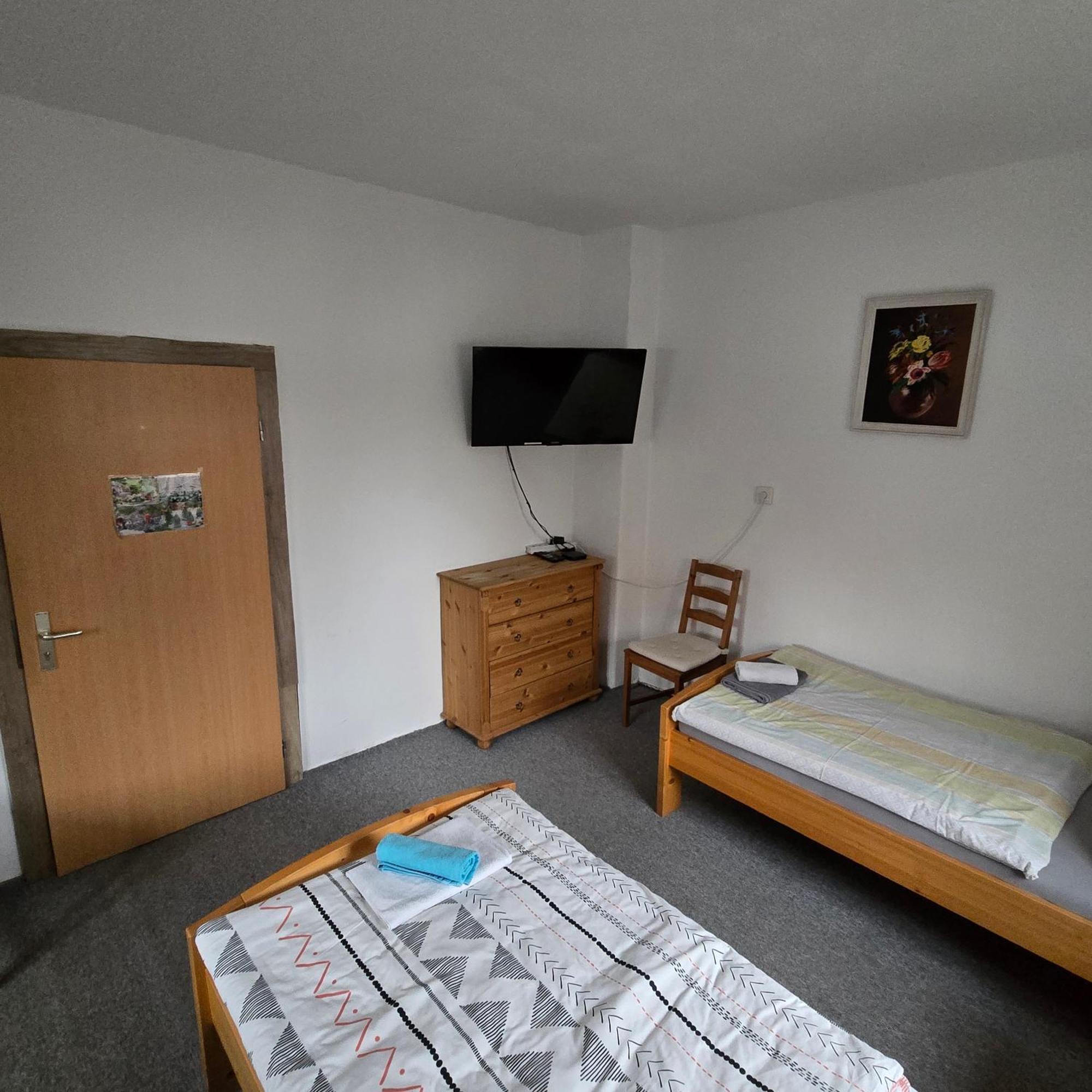 Karolingerweg Hotel Lauterhofen Buitenkant foto
